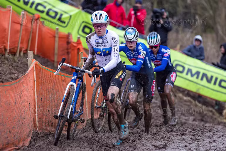 2023 01 15 NK Veldrijden Elite Dames Zaltb